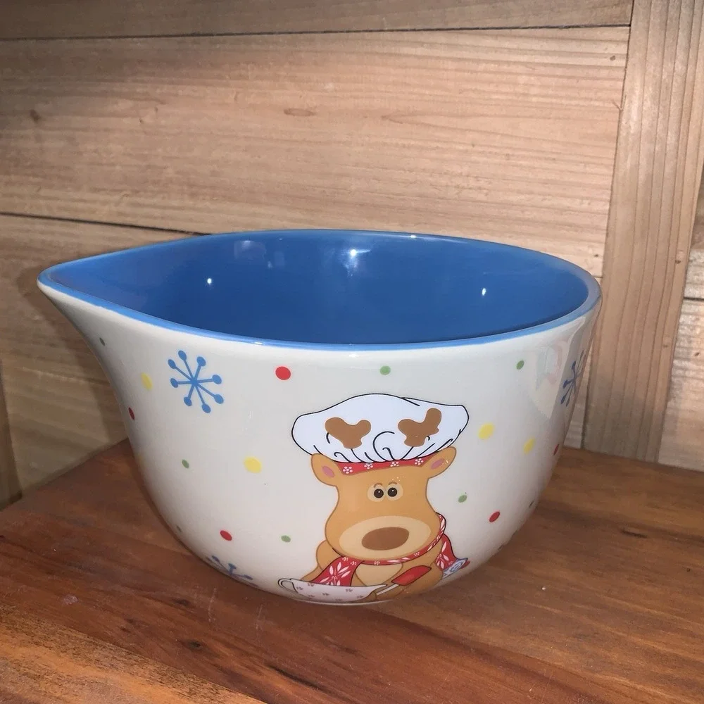 Temptations 2QT Mixing Bowl With Spout 